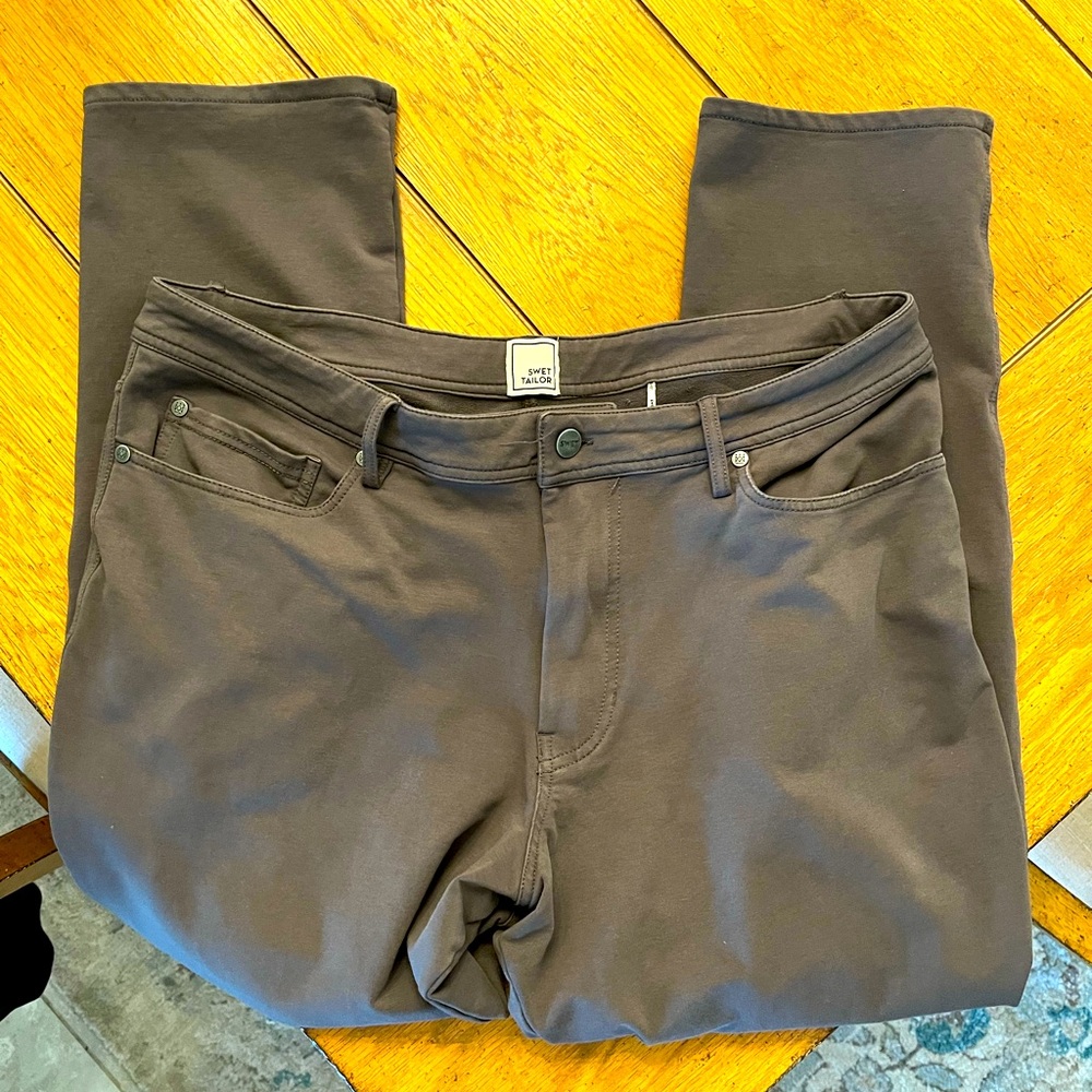 Men’s Swet Taylor Commuter pants. 36x30